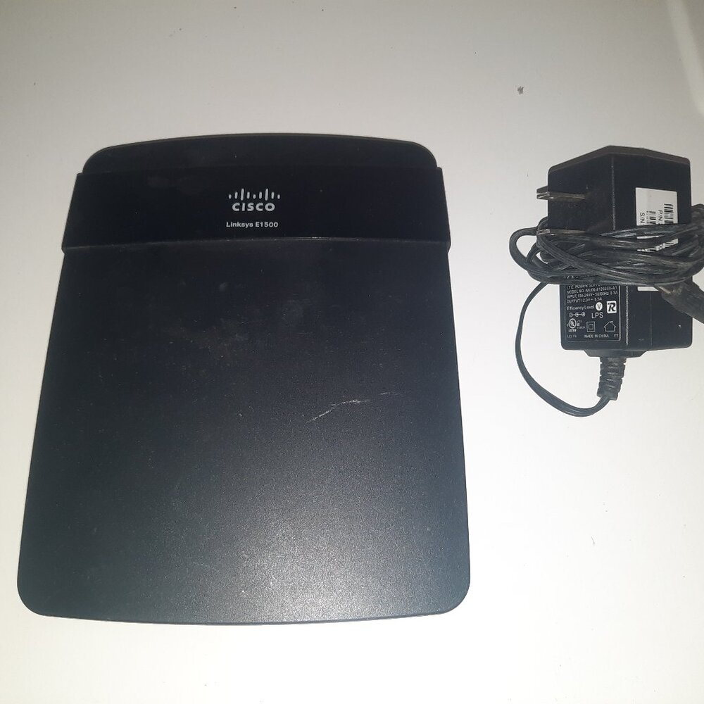 Cisco Linksys E1500 4-Port 300MB Wireless Router with Power Cord